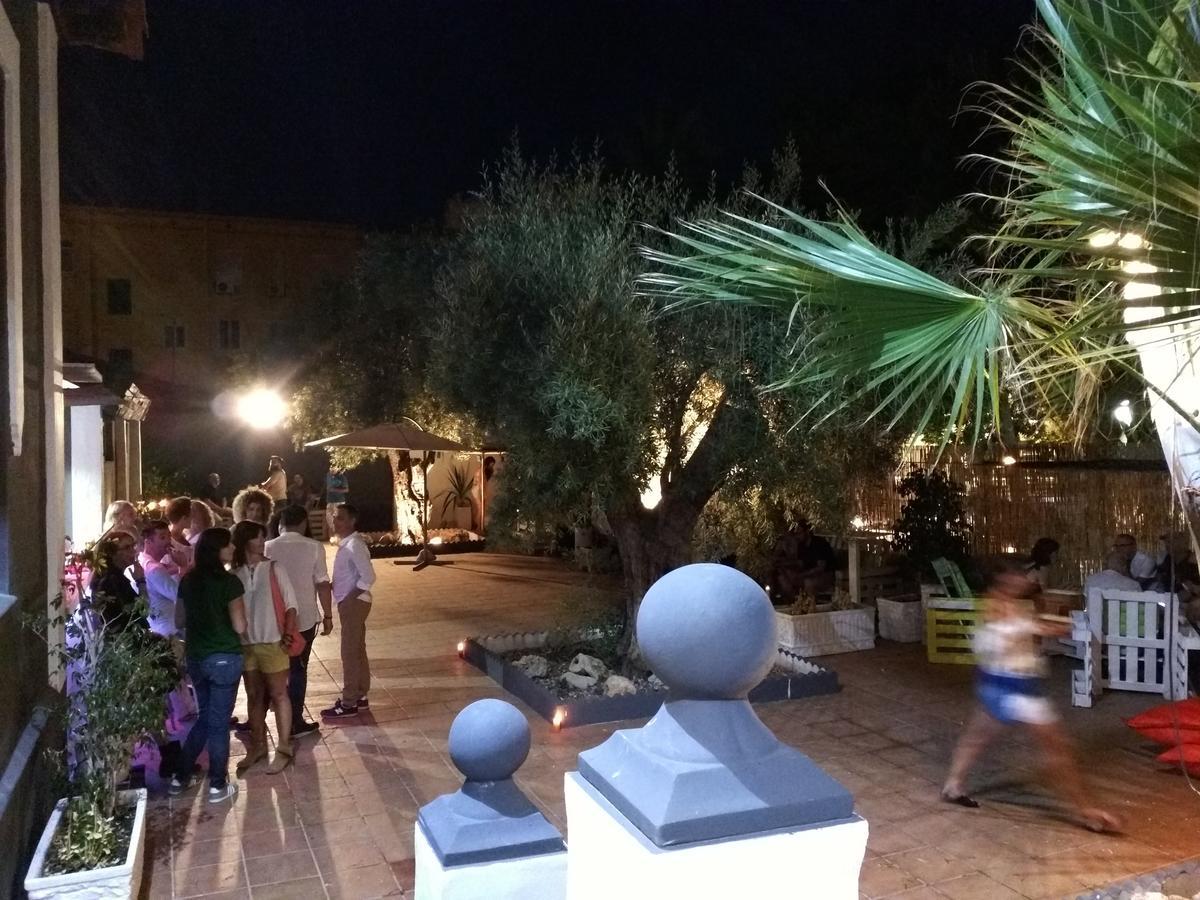 Nwt Paradise Urban Hostel Alicante Luaran gambar